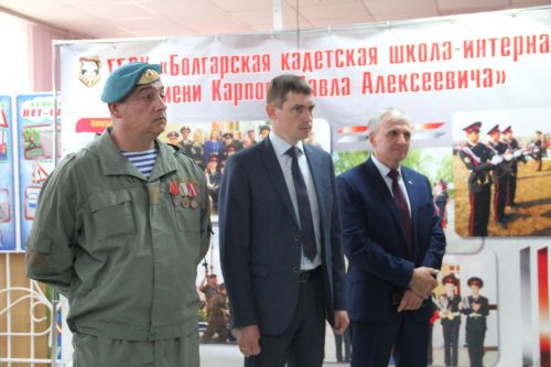 Открытие мемориальной доски в память о Кавалере Ордена Мужества Раисе Зиннатуллине в Болгарской кадетской школе-интернате им. П.А.Карпова