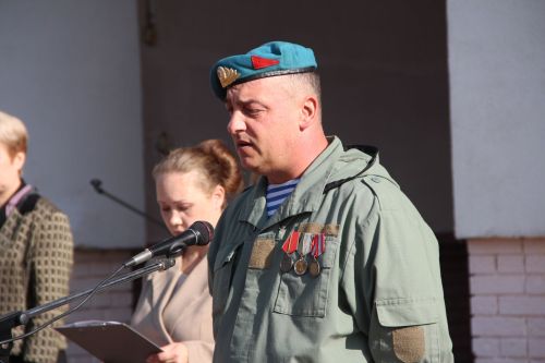 Открытие мемориальной доски в память о Кавалере Ордена Мужества Раисе Зиннатуллине в Болгарской кадетской школе-интернате им. П.А.Карпова