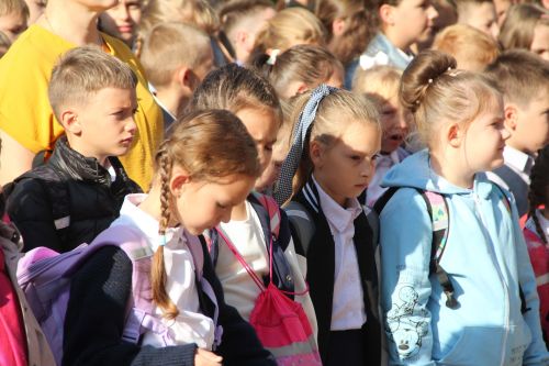 Открытие мемориальной доски в память о Кавалере Ордена Мужества Раисе Зиннатуллине в Болгарской кадетской школе-интернате им. П.А.Карпова