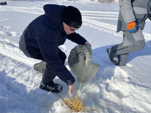 Глава Спасского района Фаргат Мухаметов принял участие в экологической акции "Рыбе - быть!"