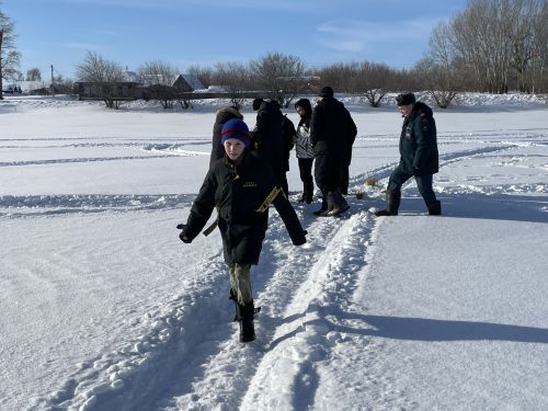 Глава Спасского района Фаргат Мухаметов принял участие в экологической акции "Рыбе - быть!"