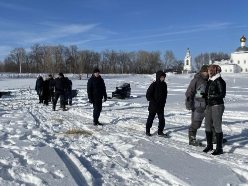 Глава Спасского района Фаргат Мухаметов принял участие в экологической акции "Рыбе - быть!"