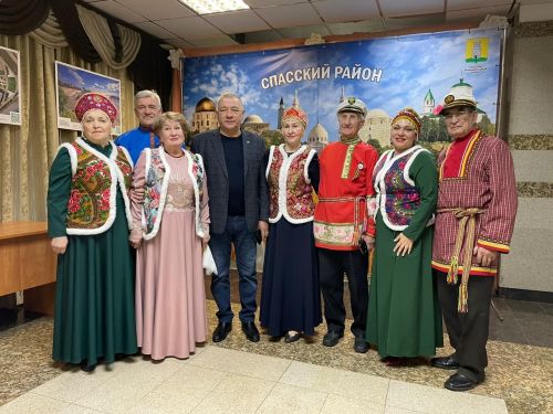 В Болгаре прошёл благотворительный концерт в поддержку военнослужащих, отправившихся на СВО из Спасского района.