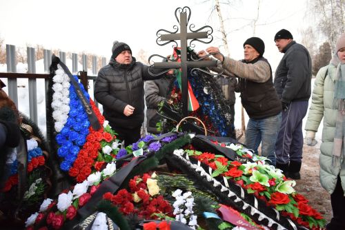 В Болгаре простились с погибшим бойцом СВО Алексеем Кошкиным