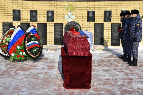 В Болгаре простились с погибшим бойцом СВО Алексеем Кошкиным