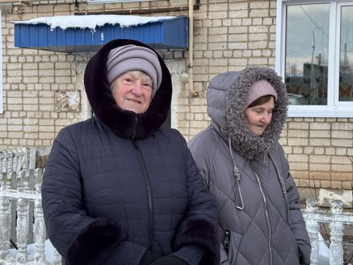 В Болгаре ребята из столярного кружка отреставрировали скамейки для горожан