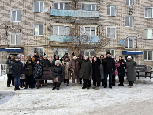 В Болгаре ребята из столярного кружка отреставрировали скамейки для горожан