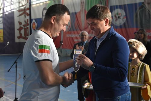 В Болгаре открылись состязания по мини-футболу