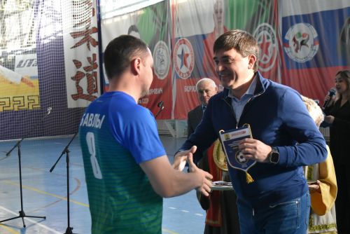 В Болгаре открылись состязания по мини-футболу