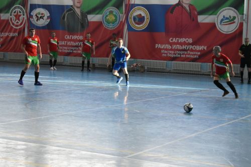 В Болгаре открылись состязания по мини-футболу
