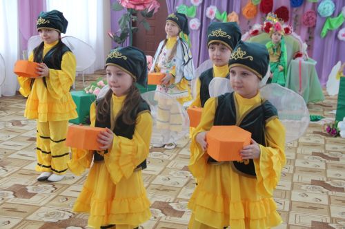 Воспитанники детского сада «Солнышко» поставили спектакль на татарском языке