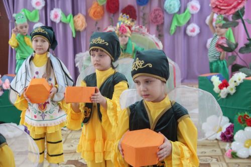 Воспитанники детского сада «Солнышко» поставили спектакль на татарском языке