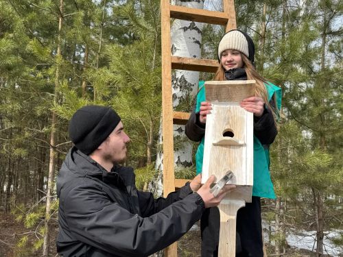 В Болгаре прошла акция "Не оставим без дворца ни пичужки, ни скворца"