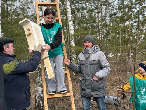 В Болгаре прошла акция "Не оставим без дворца ни пичужки, ни скворца"