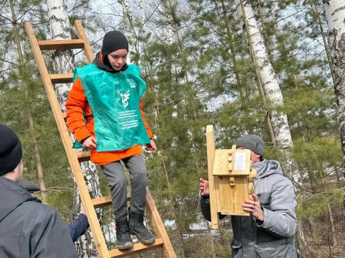 В Болгаре прошла акция "Не оставим без дворца ни пичужки, ни скворца"
