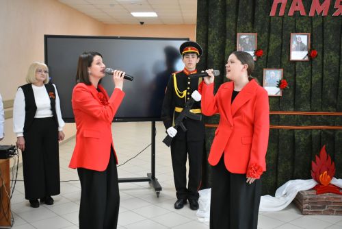 В Болгарской школе для детей с ОВЗ появилась «Стена памяти», посвящённая погибшим участникам СВО