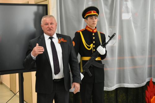 В Болгарской школе для детей с ОВЗ появилась «Стена памяти», посвящённая погибшим участникам СВО