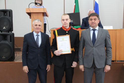 Чествование призёров республиканских предметных олимпиад и их наставников