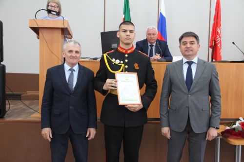 Чествование призёров республиканских предметных олимпиад и их наставников