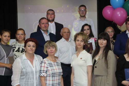 Студенты Спасского техникума получили дипломы об окончании учебного заведения