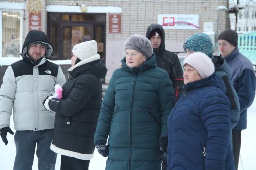 Новогоднее представление состоялось около Центральной библиотеки Болгара