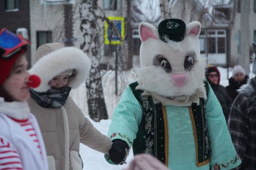 Новогоднее представление состоялось около Центральной библиотеки Болгара