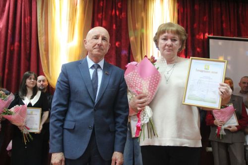 В Болгаре наградили победителей олимпиад – 2026