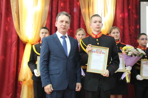 В Болгаре наградили победителей олимпиад – 2026