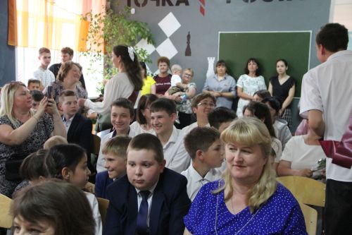 В Кимовской школе прозвенел последний звонок