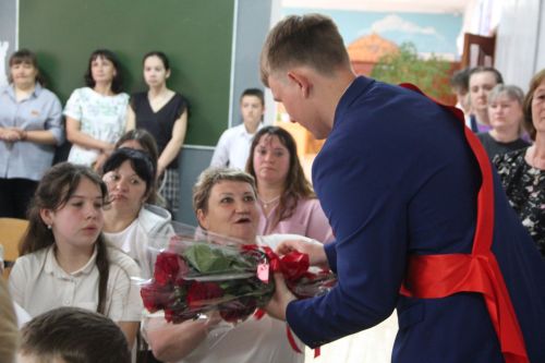 В Кимовской школе прозвенел последний звонок