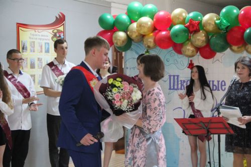 В Кимовской школе прозвенел последний звонок