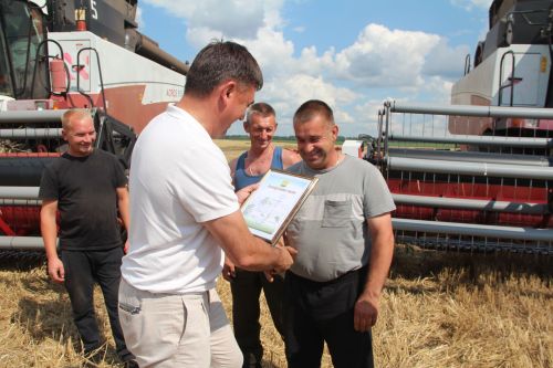 В Спасском районе чествовали лучших комбайнеров