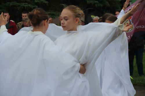 В селе Никольское состоялось открытие фестиваля поисковой и военно-патриотической песни "Река Бездна-2026"
