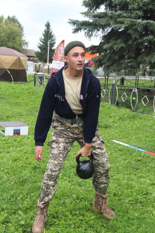 В селе Никольское состоялось открытие фестиваля поисковой и военно-патриотической песни "Река Бездна-2026"