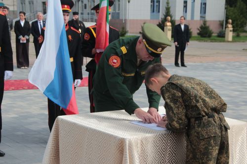 Спасские кадеты дали клятву Родине
