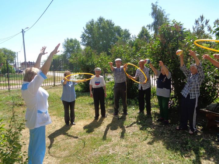 В Спасском доме-интернате для престарелых и инвалидов прошло очередное занятие на свежем воздухе