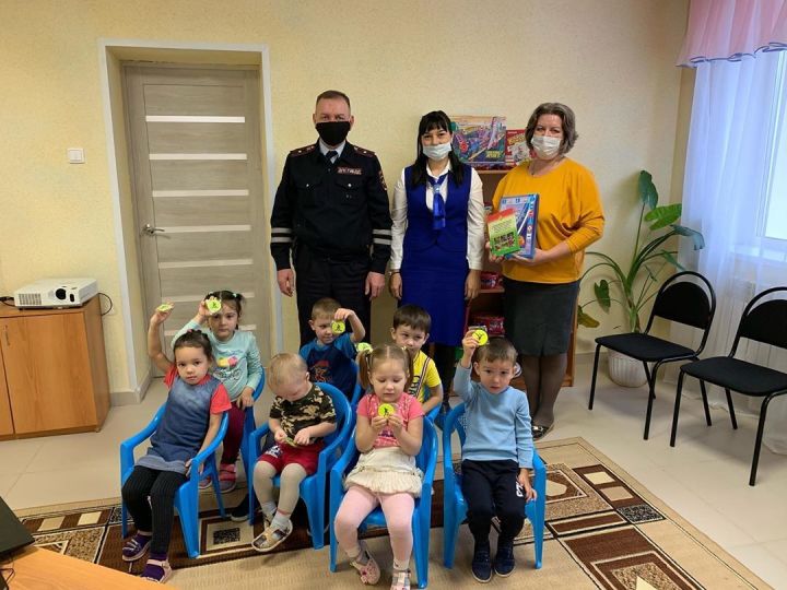 Начальник ГИБДД Спасского района провел беседу в детском саду