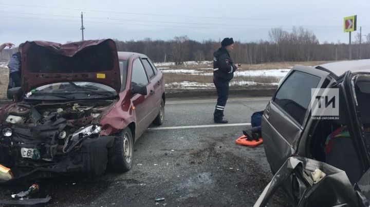 В ДТП в Алексеевском районе пострадали двое взрослых и ребенок