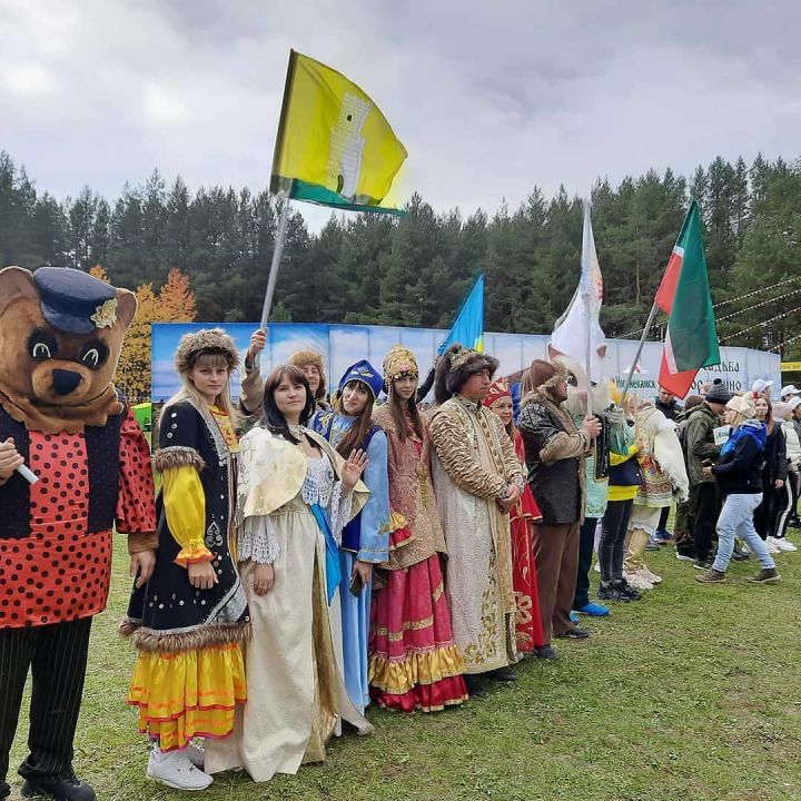 Работающая молодёжь Болгара приняла участие в фестивале «Скорлупино»