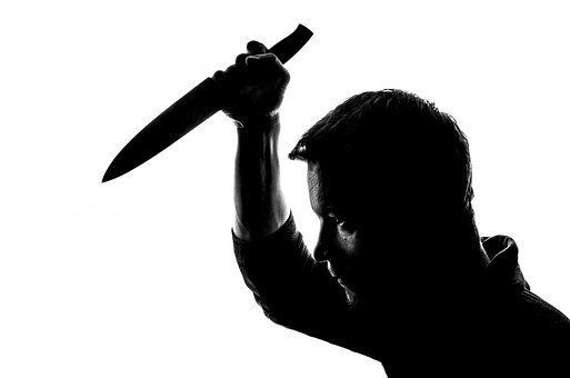 В Болгаре отец ударил ножом сына