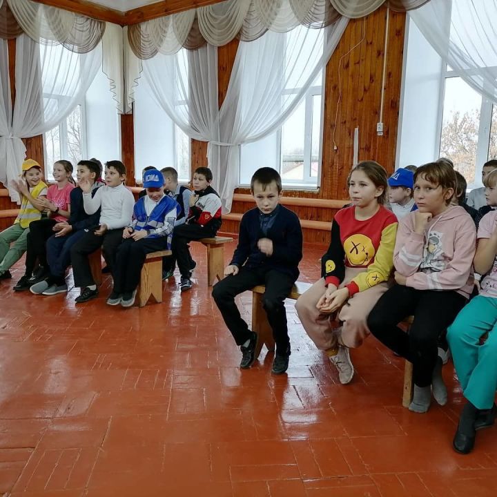 ЮИДовцы Антоновской школы провели мероприятие «Своя игра – дорожная азбука"