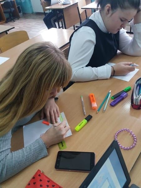 У шестиклассников Бураковской школы прошёл классный час «Профессия – предприниматель»