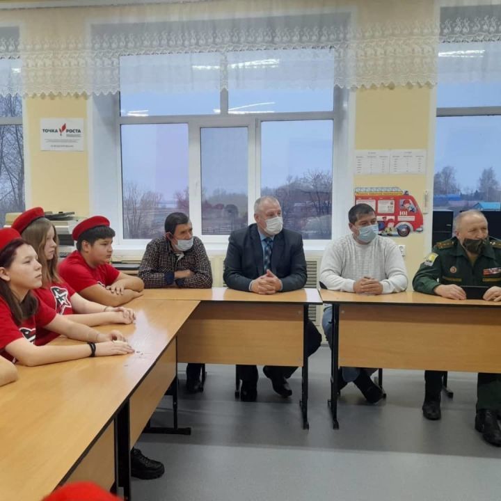 В Кимовской школе прошло мероприятие «Герои Отечества : прошлое и настоящее»