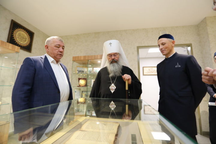 Болгарскую исламскую академию посетил митрополит Казанский и Татарстанский владыка Кирилл