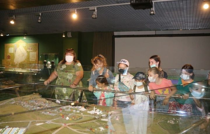 Воспитанники кружка «Ай да хозяюшка, ай да мастерица» посетили Болгарский музей-заповедник 