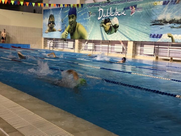 В Болгаре в бассейне «Дулкын» прошли контрольные заплывы