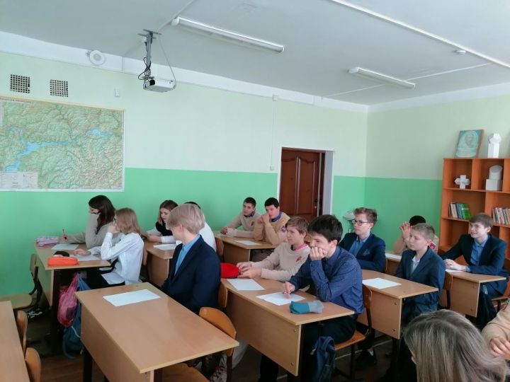 Для юнармейцев первой школы Болгара проведён Всероссийский «Урок Мужества»