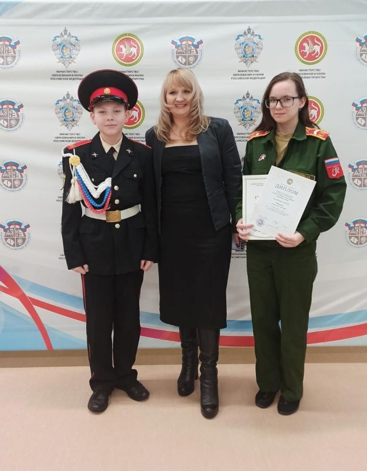 Старшеклассница кадетской школы Болгара стала призёром республиканской олимпиады по русскому языку