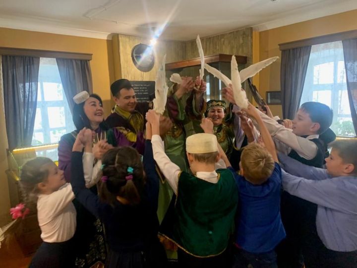 Ученики Болгарской санаторной школы стали участниками «Каз өмәсе»