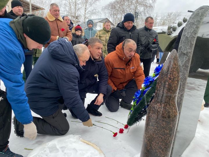 В Болгаре прошёл митинг ко Дню памяти погибших на Северном Кавказе
